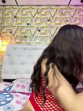 MelanyyJhonson15 online show from May 2026 08:07:01 PM