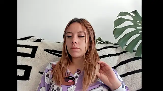 Abbiejohnson online show from May 2026 12:54:02 PM