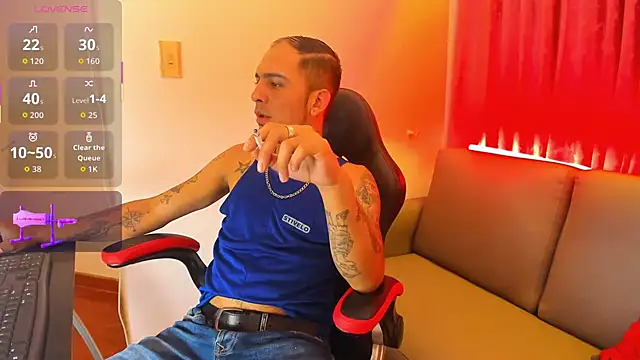 Snapshot of Zotum_black chatting on November 2025 09:52:02 PM Zotum black online show from November 2025 09:52:02 PM