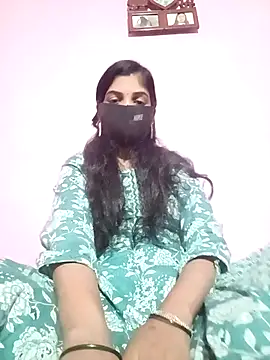 Snapshot of JYOTIKUR_35 chatting on November 2025 09:06:02 AM JYOTIKUR 35 online show from November 2025 09:06:02 AM