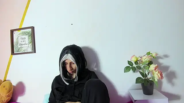 Snapshot of Charlothe_7 chatting on November 2025 04:01:01 AM Charlothe 7 online show from November 2025 04:01:01 AM