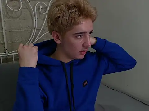 LucasFinister online show from November 2025 11:36:02 AM