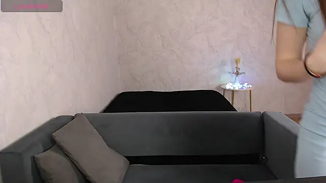 Snapshot of Sansa_Dream chatting on February 2026 04:33:01 PM Sansa Dream online show from February 2026 04:33:01 PM