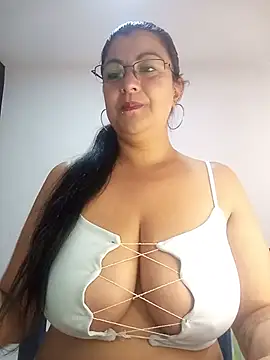 CelesteAlvarez1989 online show from June 2026 04:38:01 PM