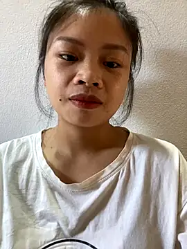 Snapshot of sara-xx chatting on November 2025 08:04:01 AM sara-xx online show from November 2025 08:04:01 AM