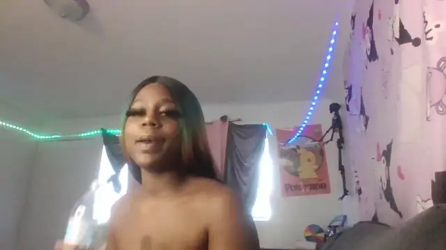 Snapshot of Mistresslucyxxx chatting on February 2026 11:53:02 PM Mistresslucyxxx online show from February 2026 11:53:02 PM