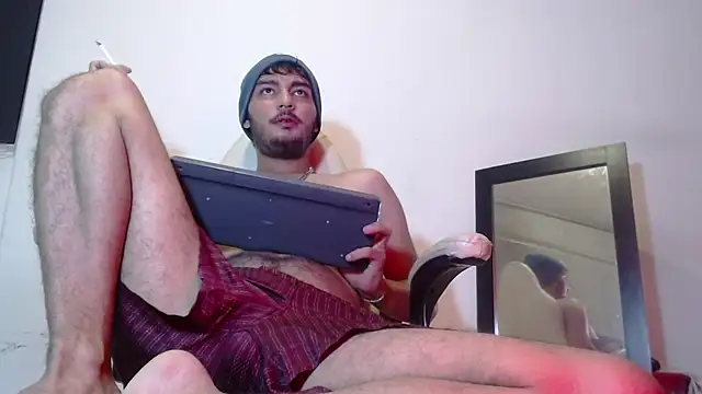 Brunicci online show from December 2025 06:52:02 AM