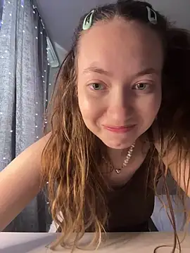 Holy Poly online show from February 2026 07:48:02 AM