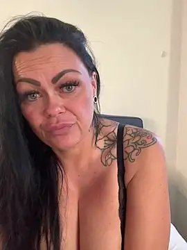 Phillipa valentina online show from July 2026 06:45:01 PM