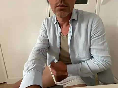 Snapshot of Brandonn1989amateur chatting on July 2026 01:06:02 PM Brandonn1989amateur online show from July 2026 01:06:02 PM