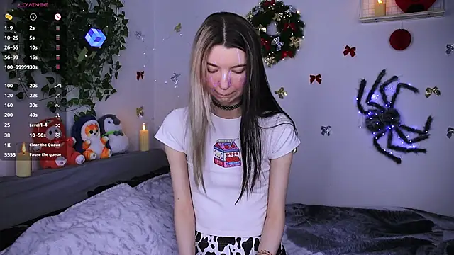 Emmie shy online show from December 2025 01:07:01 PM