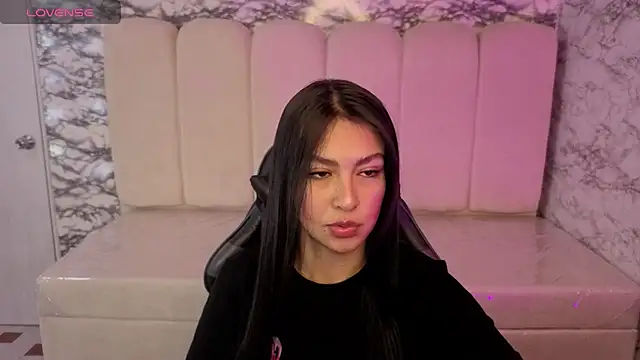 Maleja v  online show from December 2025 01:42:01 PM