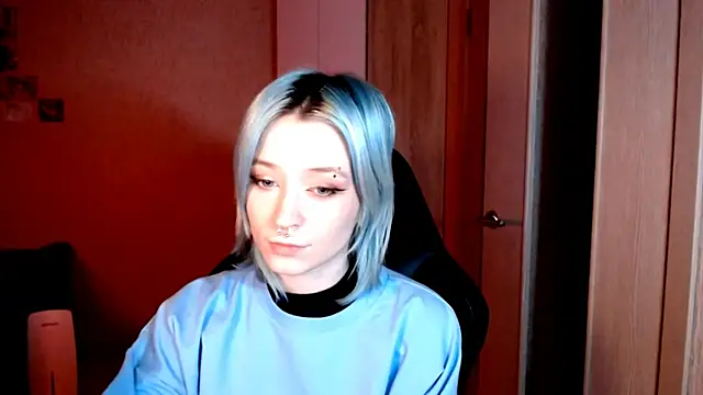 SophiaLur online show from November 2025 03:54:02 PM