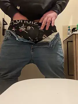 Ced1326 online show from November 2025 03:33:02 PM