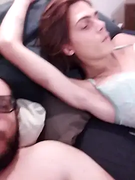 Snapshot of YoungTransAndBi chatting on November 2025 01:44:02 AM YoungTransAndBi online show from November 2025 01:44:02 AM