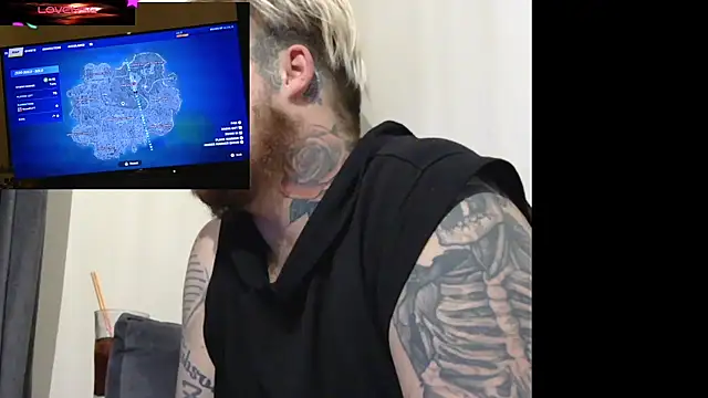 Snapshot of ThatAltGuy chatting on November 2025 11:54:02 PM ThatAltGuy online show from November 2025 11:54:02 PM