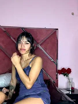 Snapshot of LiilithStonne chatting on November 2025 09:04:01 AM LiilithStonne online show from November 2025 09:04:01 AM