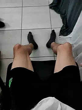 bnnzin online show from November 2025 12:33:01 AM