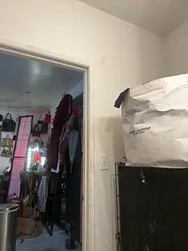 Motherbigbus online show from March 2026 11:16:02 AM