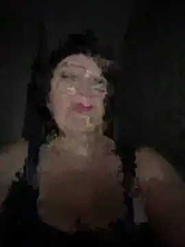 Snapshot of LittleBead522 chatting on November 2025 05:52:01 PM LittleBead522 online show from November 2025 05:52:01 PM