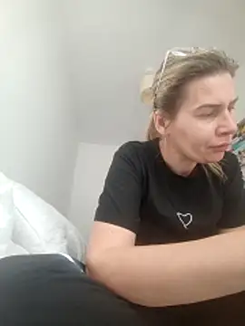 Snapshot of NaughtyClaudia_ chatting on February 2026 10:24:01 AM NaughtyClaudia online show from February 2026 10:24:01 AM