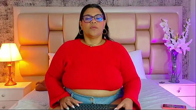 SelennaCooper online show from January 2026 11:47:01 AM