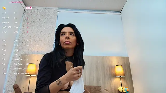 mature eva1 online show from January 2026 11:26:01 AM