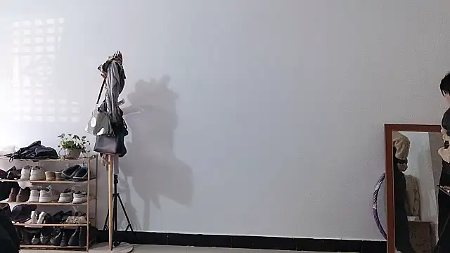 adele8731 online show from December 2025 02:50:02 AM