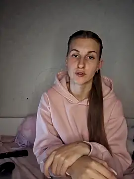 carolinakis  online show from February 2026 09:07:01 PM