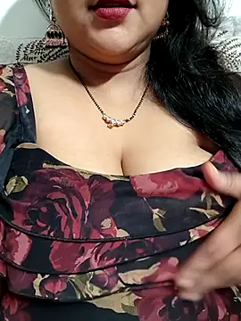 Snapshot of Winter_XOXO chatting on November 2025 06:45:01 PM Winter XOXO online show from November 2025 06:45:01 PM