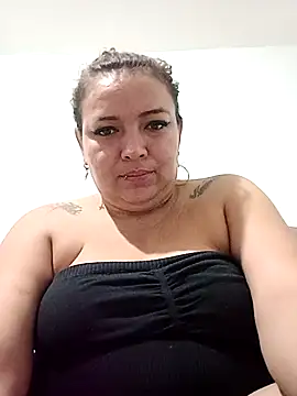 Snapshot of Carsu10 chatting on November 2025 03:25:01 PM Carsu10 online show from November 2025 03:25:01 PM