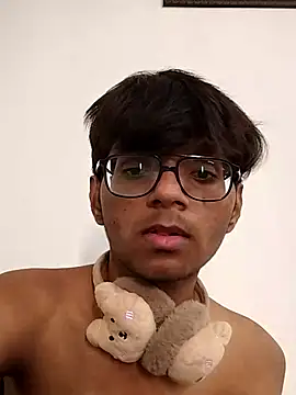 Snapshot of akshr1099 chatting on November 2025 03:05:01 AM akshr1099 online show from November 2025 03:05:01 AM