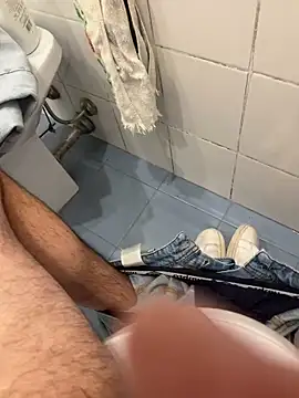 marc8876 online show from November 2025 10:09:02 PM