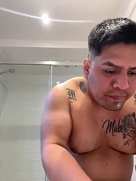 Pelotas2000 online show from April 2026 06:01:01 PM