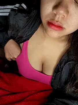 Snapshot of Xiu-L chatting on November 2025 12:54:02 AM Xiu-L online show from November 2025 12:54:02 AM