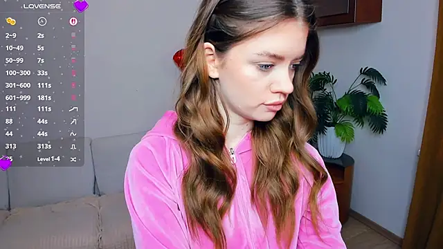 Snapshot of AngelesBenitz chatting on February 2026 07:32:02 AM AngelesBenitz online show from February 2026 07:32:02 AM