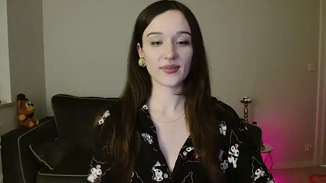 Tinybutt5368 online show from February 2026 06:34:02 PM