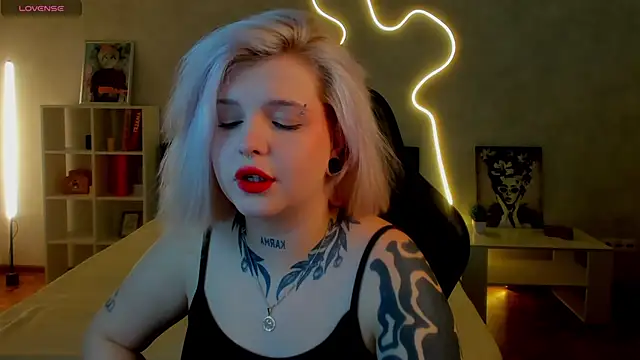 shadow  purrr online show from November 2025 01:16:01 AM