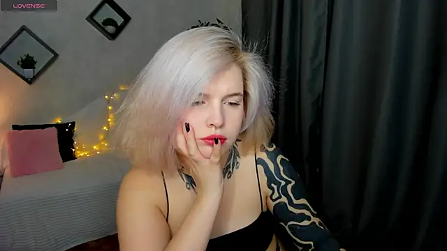 shadow  purrr online show from December 2025 01:25:01 AM