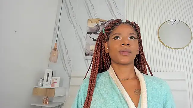 Afro Luna online show from December 2025 11:39:02 AM