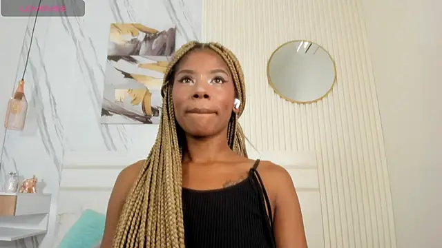 Snapshot of Afro_Luna chatting on May 2026 10:44:02 AM Afro Luna online show from May 2026 10:44:02 AM