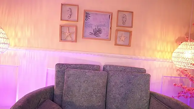 MeganLowell online show from February 2026 07:06:02 PM