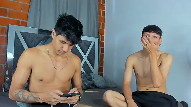 MaelSebasAndRobert1 online show from December 2025 05:52:01 PM