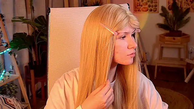 RickiOwens online show from January 2026 04:49:02 AM