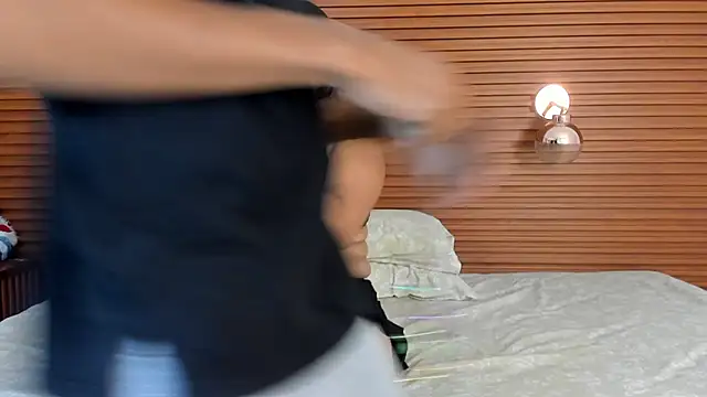 nathaly matheo online show from December 2025 12:58:02 PM