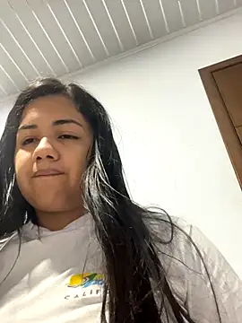 Adriana 27 online show from November 2025 07:25:01 PM