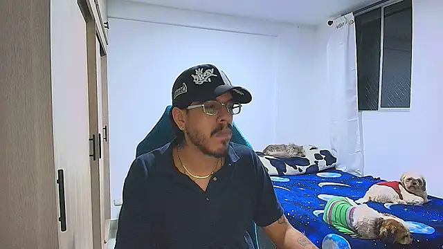 naitt  online show from December 2025 04:06:02 AM