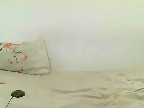 BrunetteNaomi8 online show from November 2025 09:14:01 PM