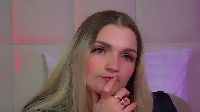 AnnyRaii online show from January 2026 07:11:01 PM