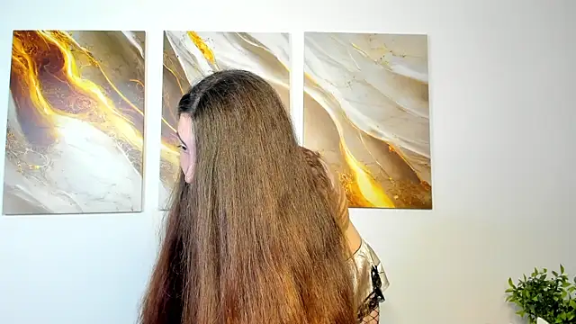 LiraRevery online show from November 2025 03:28:02 AM